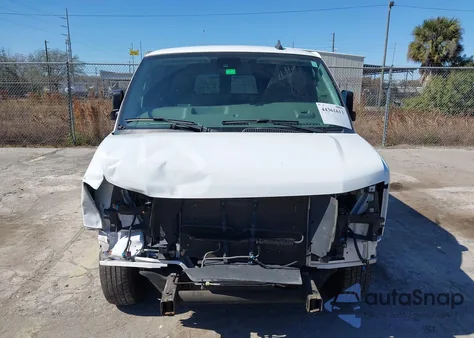 2020 Chevrolet Express Passenger Rwd 3500 Extended Wheelbase Lt z USA, uszkodzony, nr VIN 1GAZGPFG5L1209922